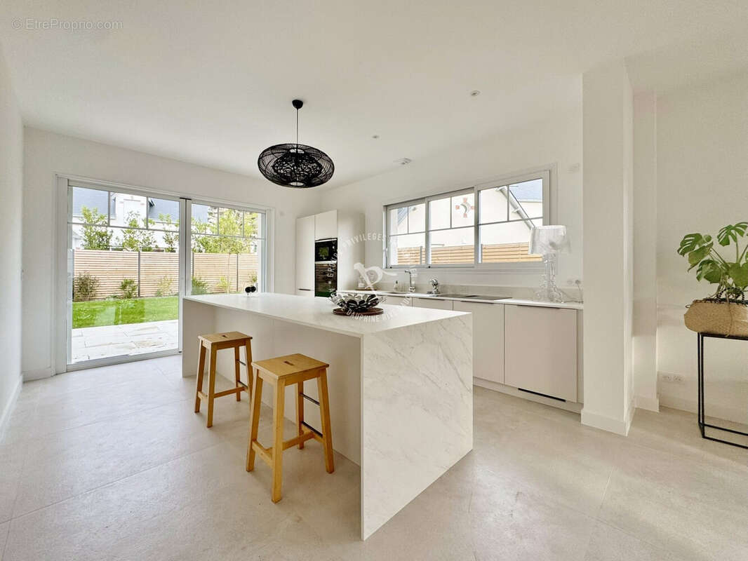 Maison à LE POULIGUEN