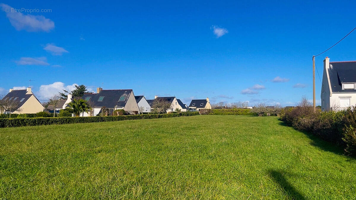 Terrain à LOCTUDY