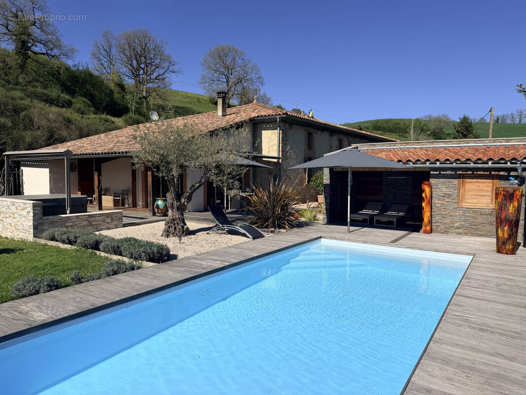 Maison à LOMBEZ