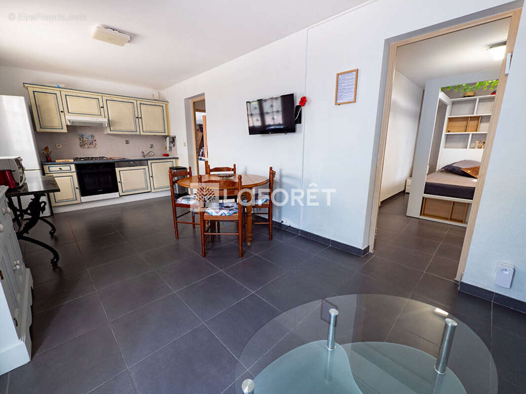 Maison à SAINT-GENIS-DES-FONTAINES