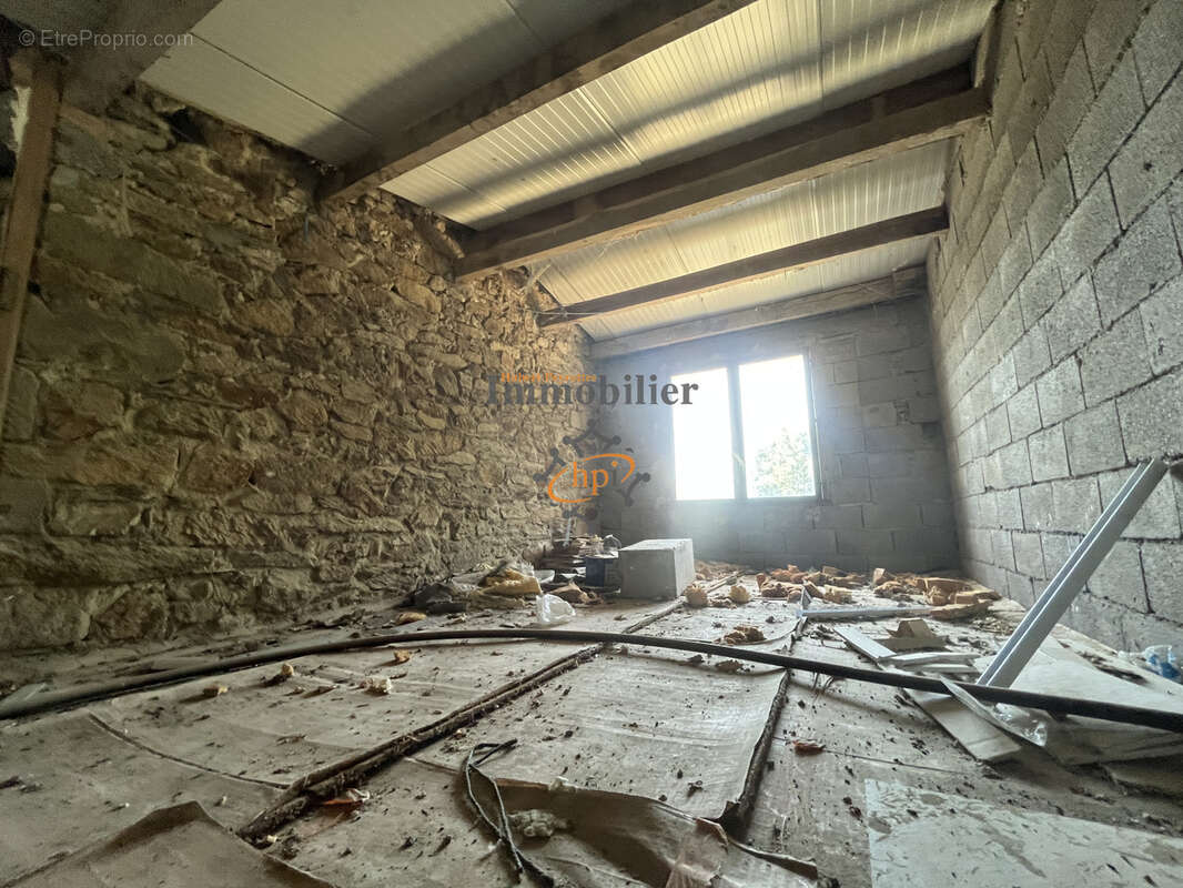 Vente Lestrade et Thouels maison de campagne avec terrain attenant. - photo 11