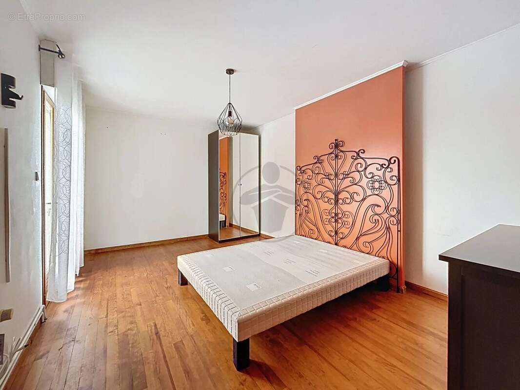 Maison à SAINT-QUENTIN