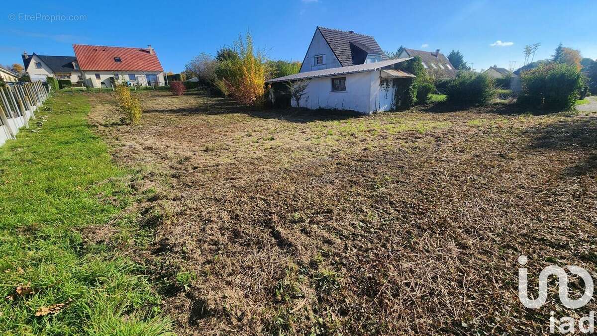 Terrain 1000 m² à Mesnieres-En-Bray  - photo 2