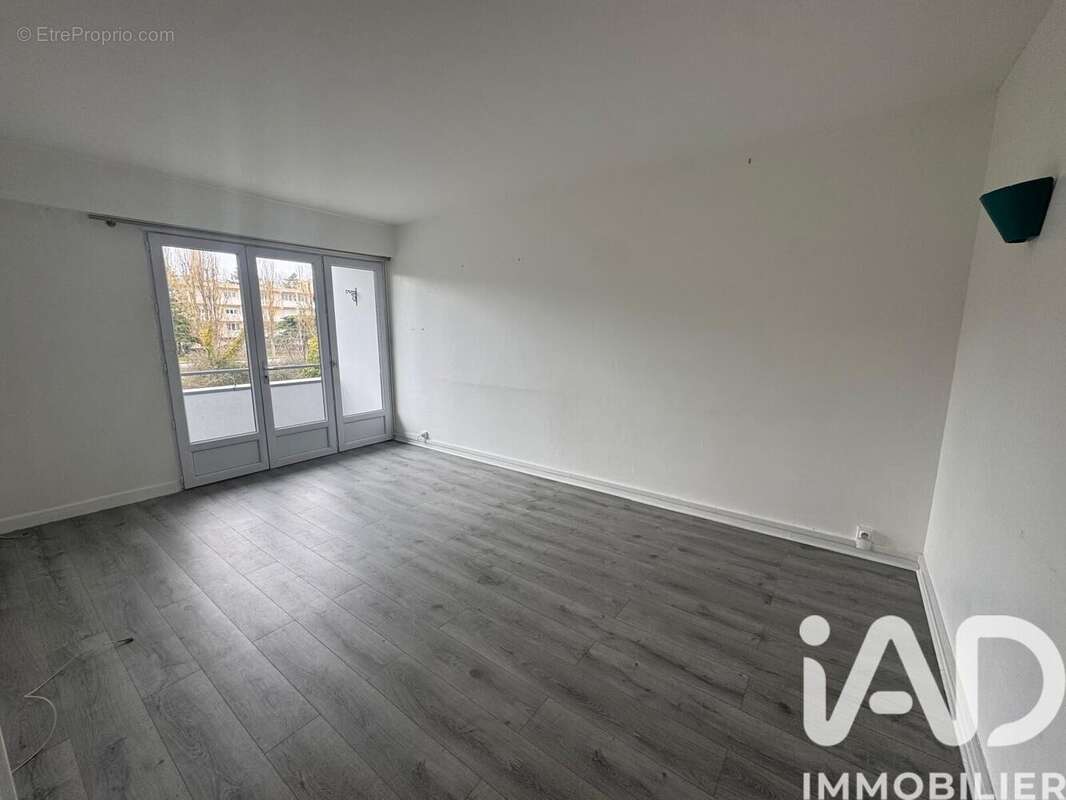 Photo 4 - Appartement à SAINT-FARGEAU-PONTHIERRY