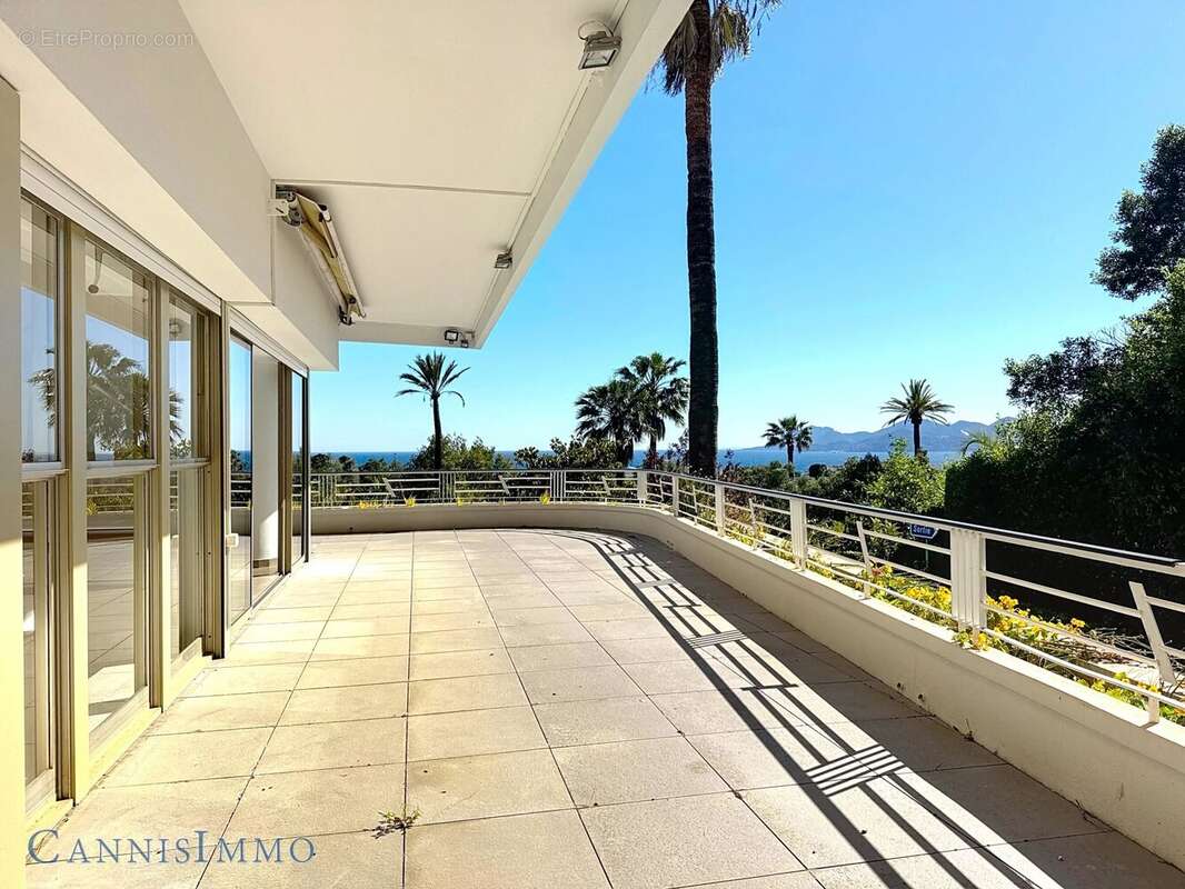 Appartement à CANNES