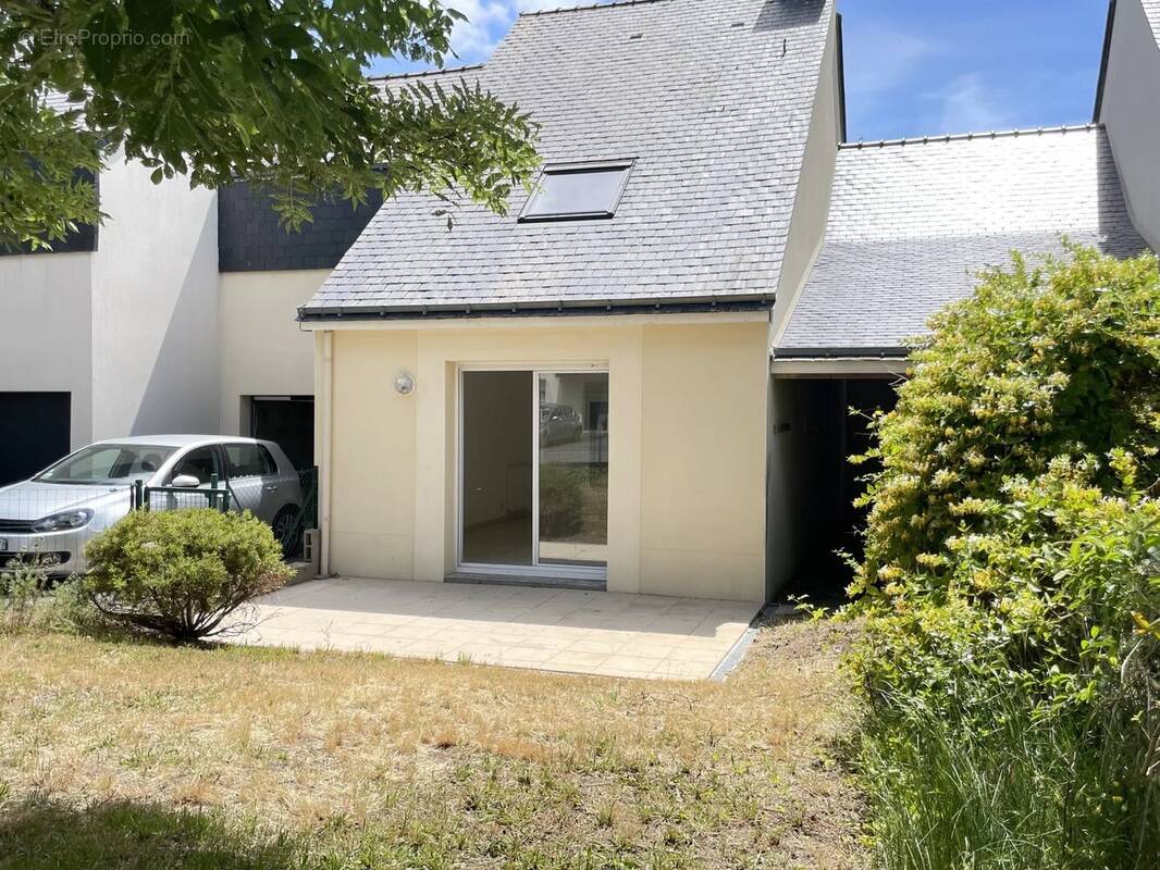 Maison à SAINT-AVE