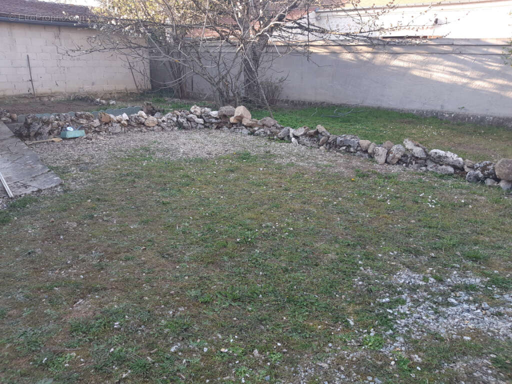 Maison à LONGUEVILLE