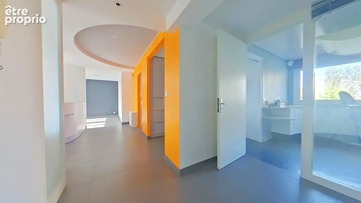 Boulevard Jules Verne - Appartement T4 de 83 m² avec grand box - photo 2