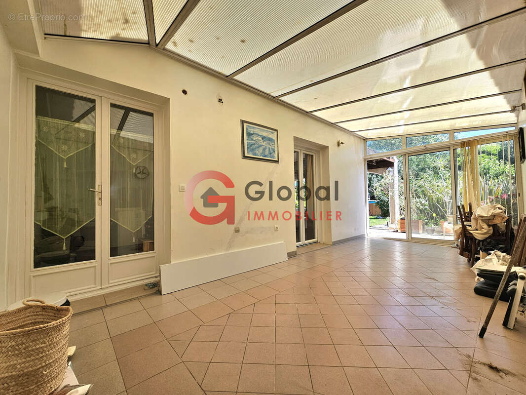 Villa familiale T6 155 m2/ 918 m2 - photo 11
