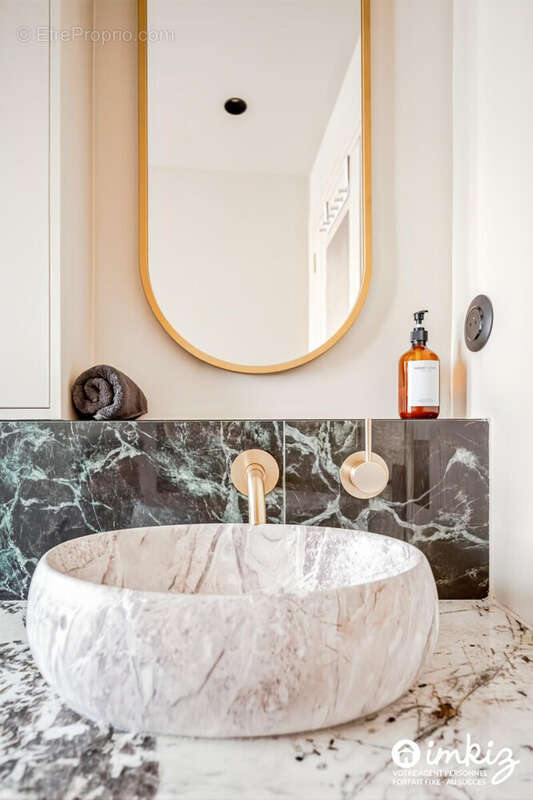 Appartement à PARIS-9E