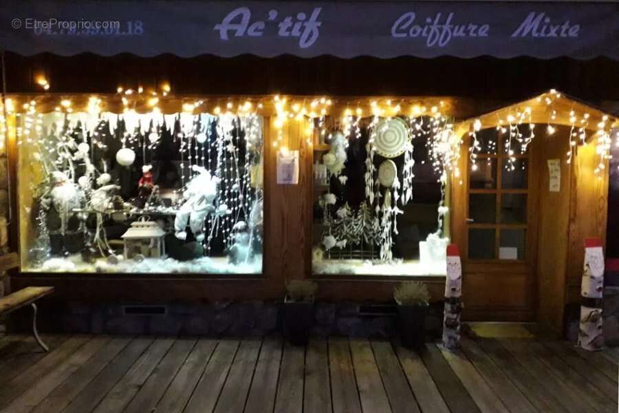 Commerce à VALLOIRE