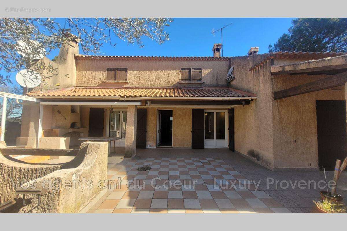 Maison à SAINT-SAVOURNIN