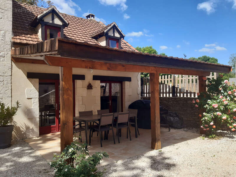 Maison à SALVAGNAC-CAJARC