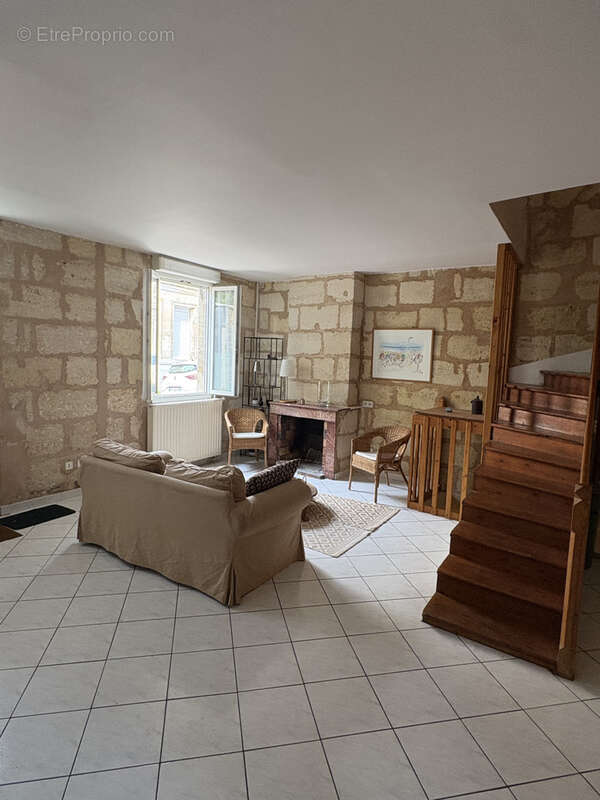 Maison de ville en pierre sans jardin - photo 5