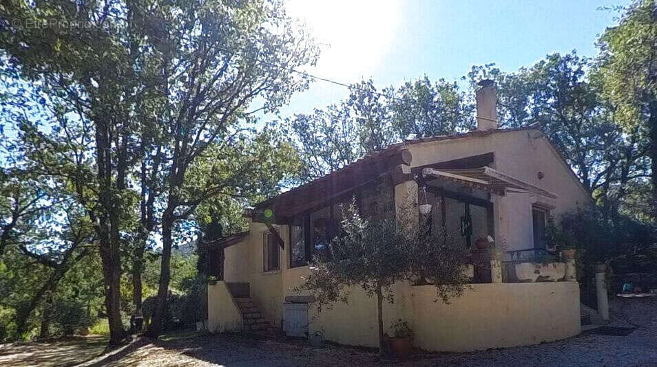 Maison à ROUGIERS