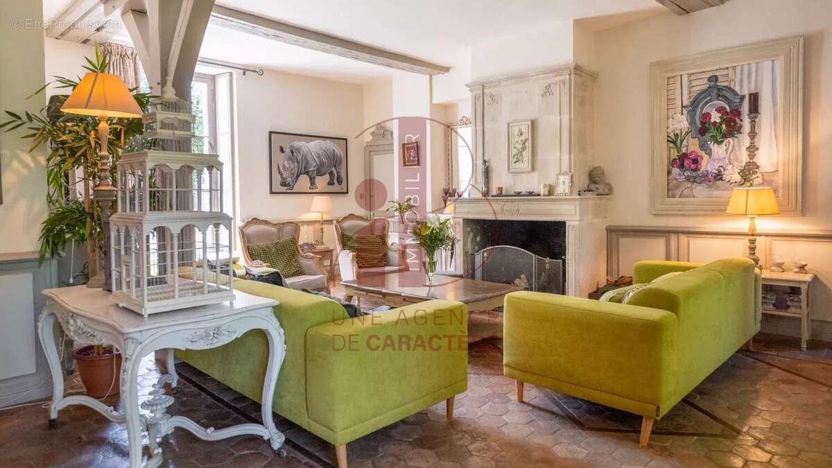 Maison à FONTAINEBLEAU