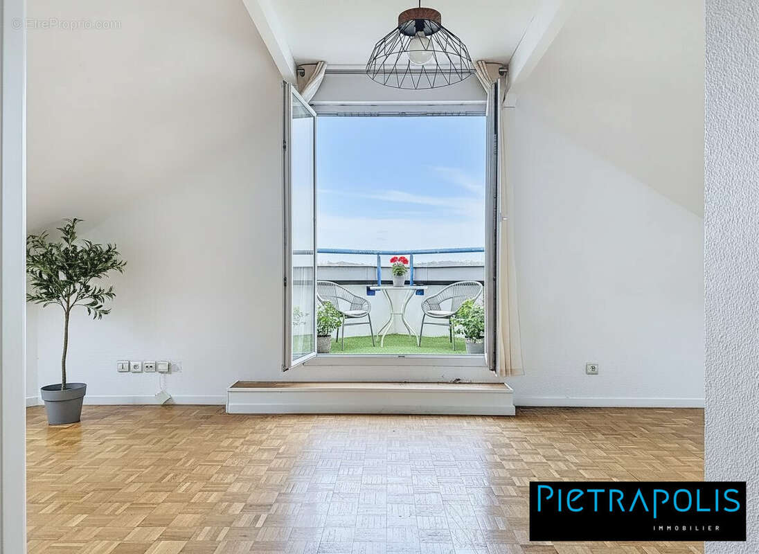 Appartement à LYON-8E