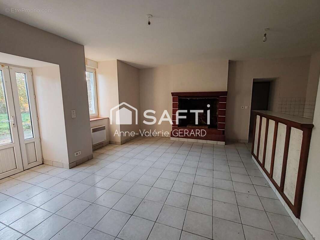 Photo 2 - Maison à HEUSSE