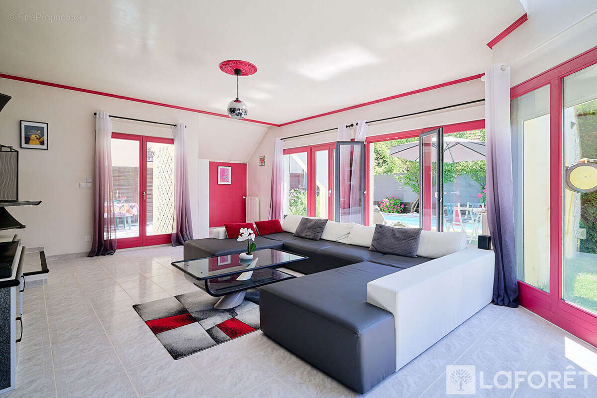 Maison à FRANCONVILLE