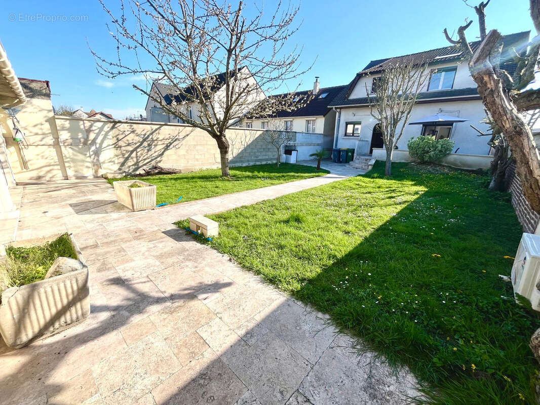 Maison à MITRY-MORY