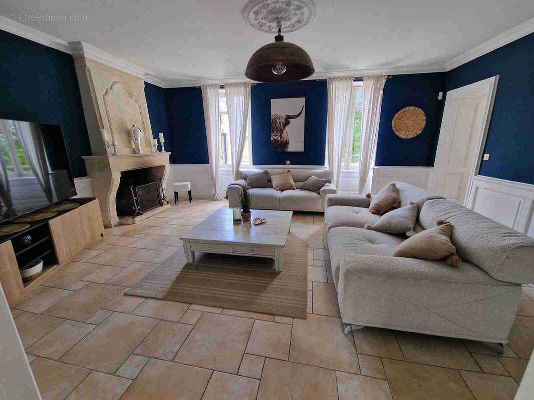 Maison à PRIGNAC-ET-MARCAMPS