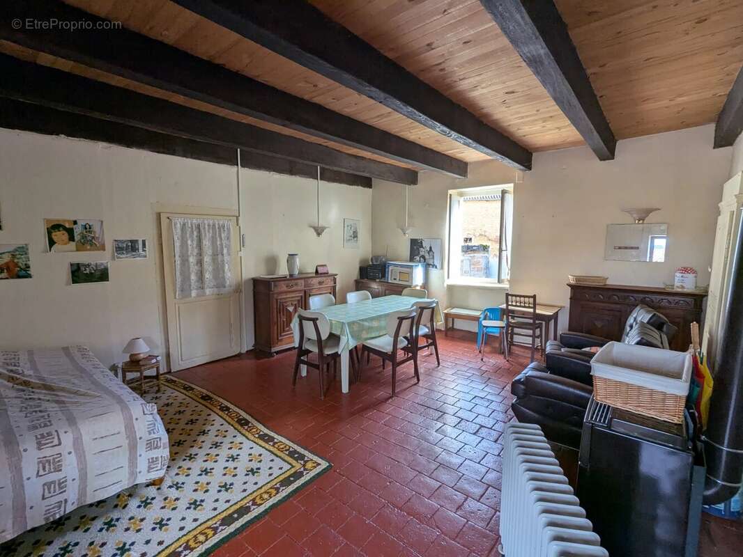 Maison à BERZE-LA-VILLE