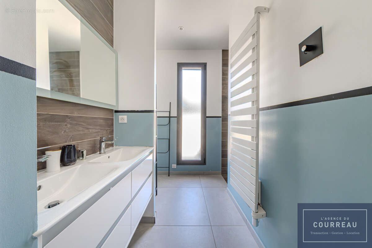 Villa F5 de 178,04 m2 avec piscine et garage sur 1003 m2 de parcelle - photo 9