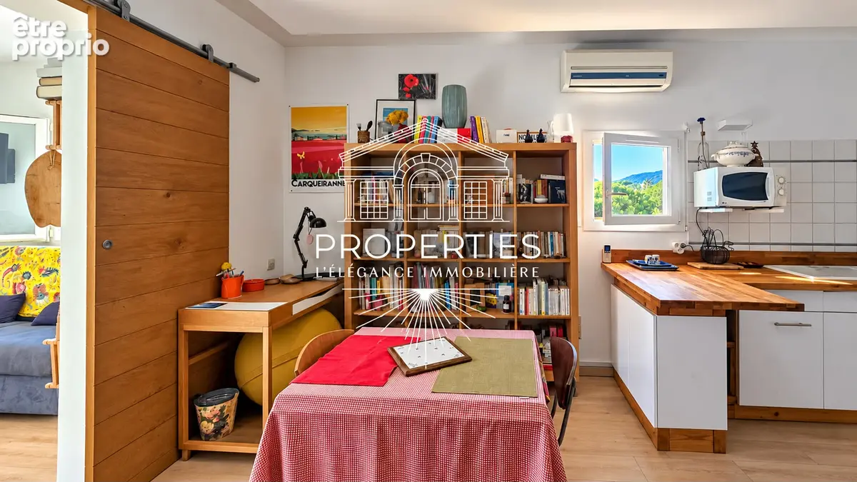 Le lavandou -  t2 renové - dernier etage - balcon - piscine  - parking privatif - photo 6