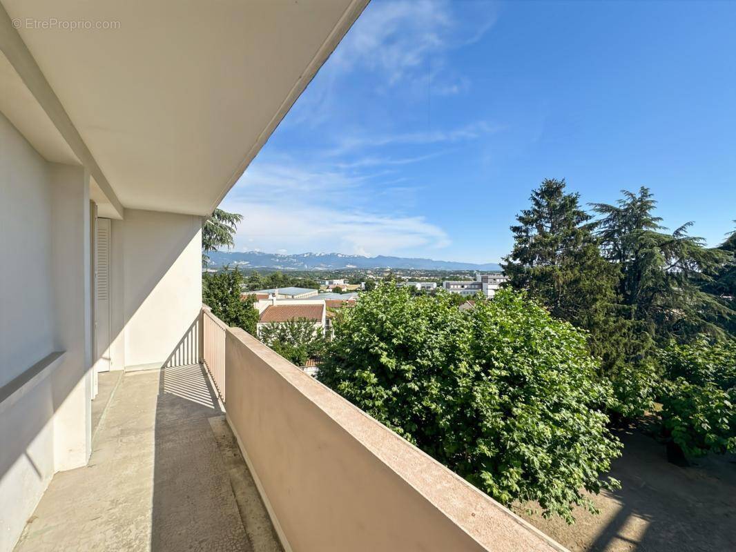 Appartement à ROMANS-SUR-ISERE