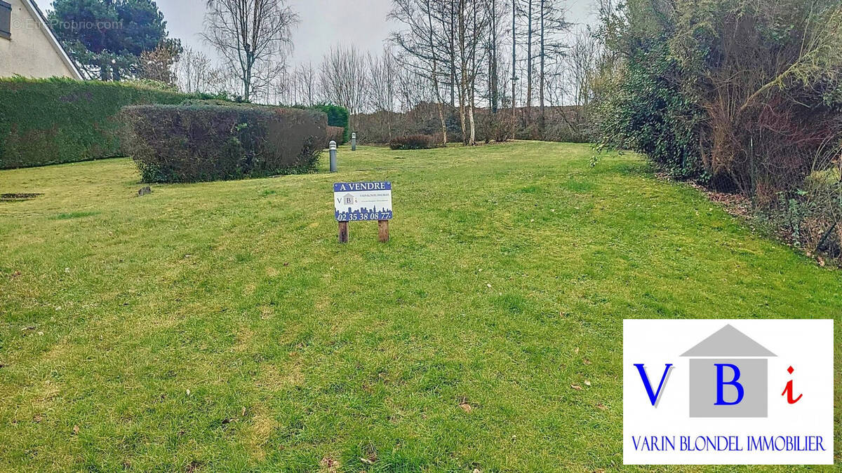 Terrain à GRUCHET-LE-VALASSE