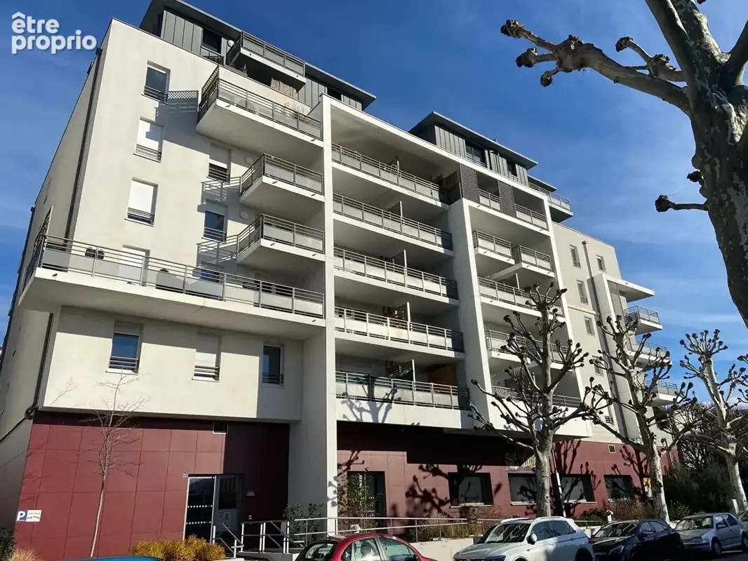 4 Pieces  81m² avec terrasse 24m² et Parking sous-sol - photo 3