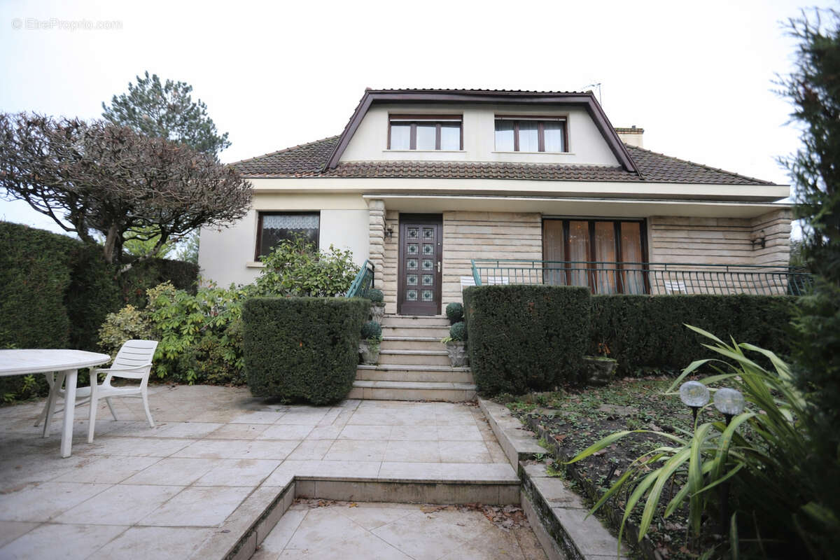 Maison à SAINT-GERMAIN-DE-LA-GRANGE
