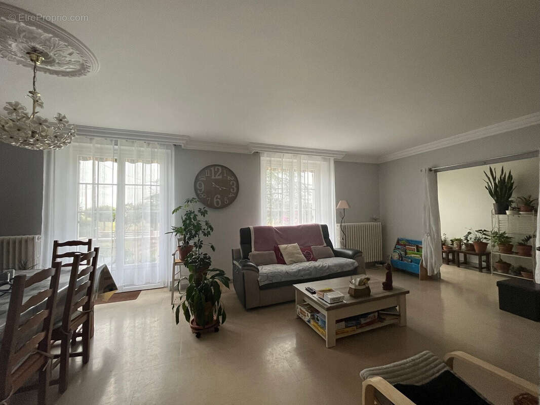 Maison 120 m² à Issoudun  - photo 5