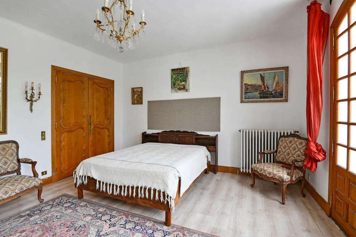 Maison à SAINT-PAUL-LES-FONTS