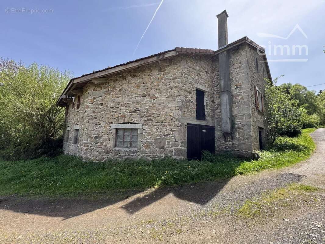 Maison à MALVIERES
