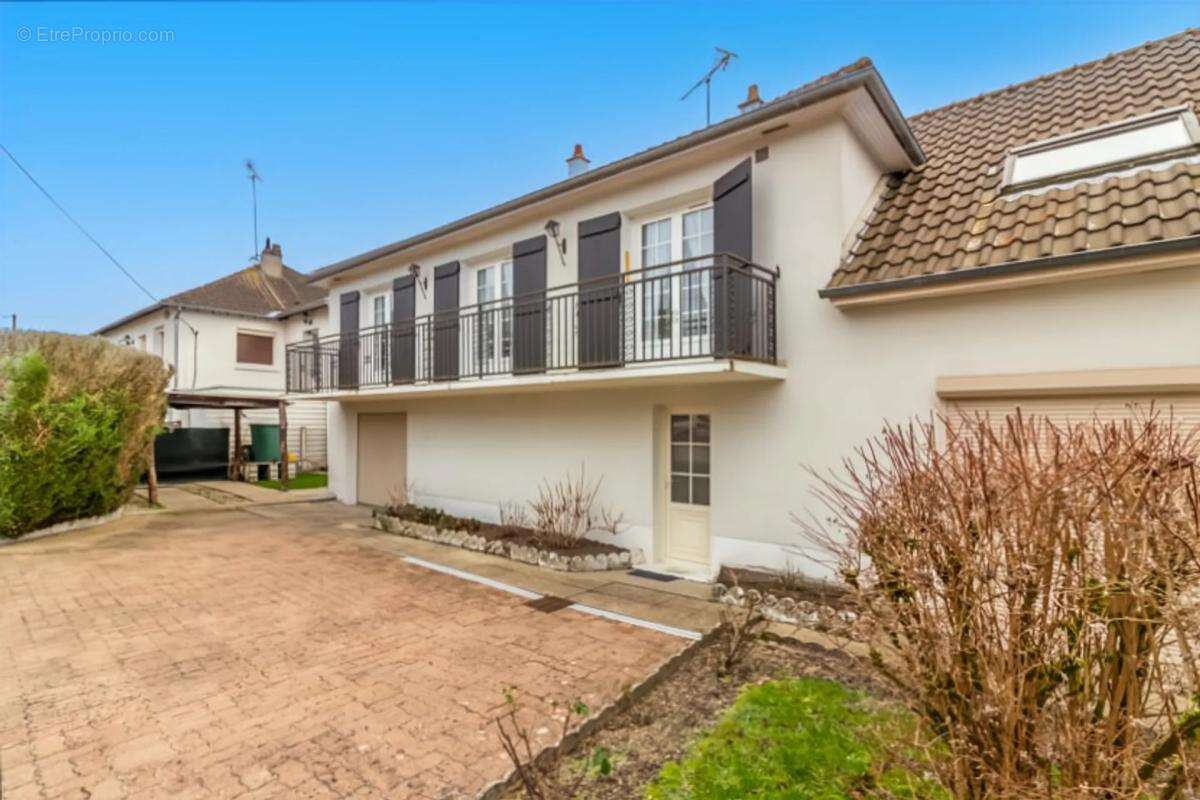 Maison à NOUAN-LE-FUZELIER