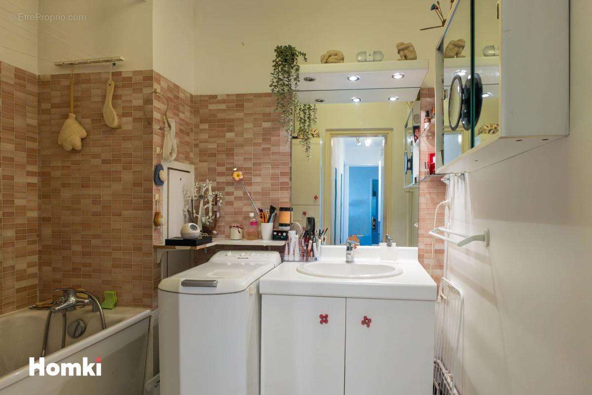 Appartement à PARIS-19E