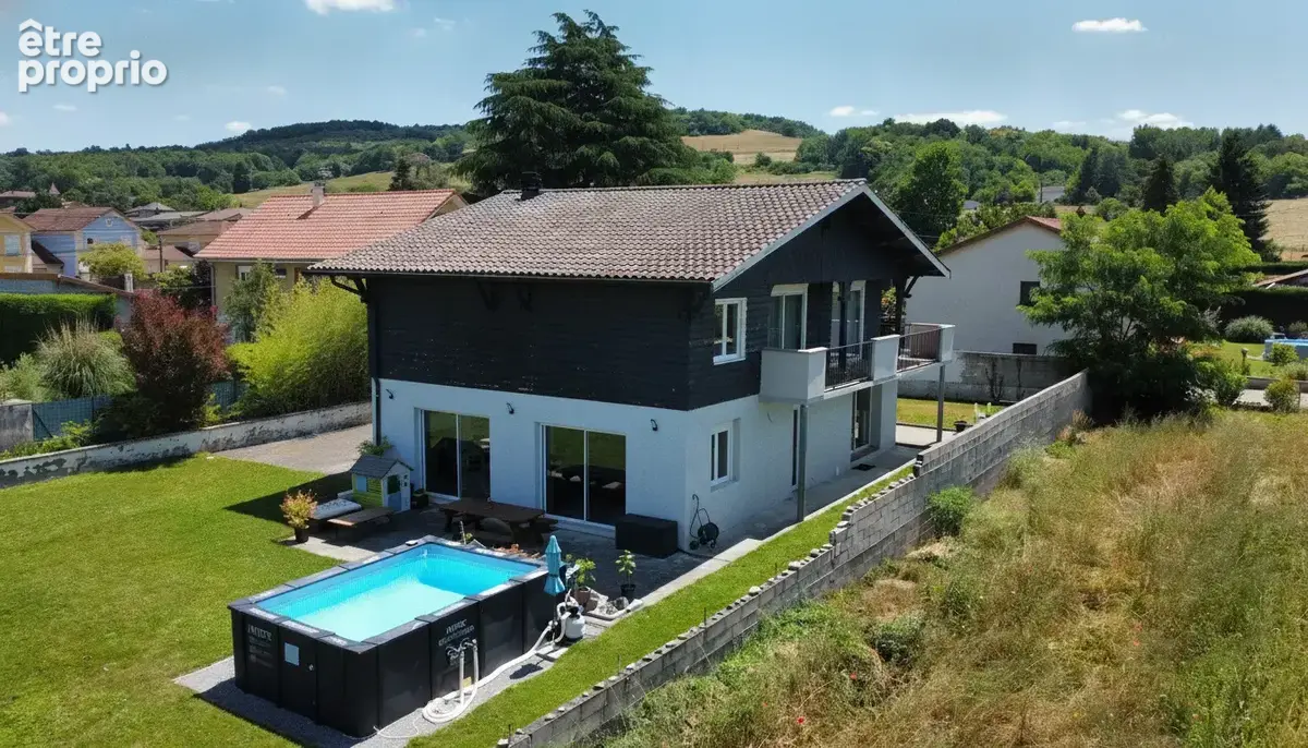 Maison - 4 Chambres - Possibilité 5 - Cellier - Terrasse - Jardin - Au cœur du village - Proche commodités - photo 3