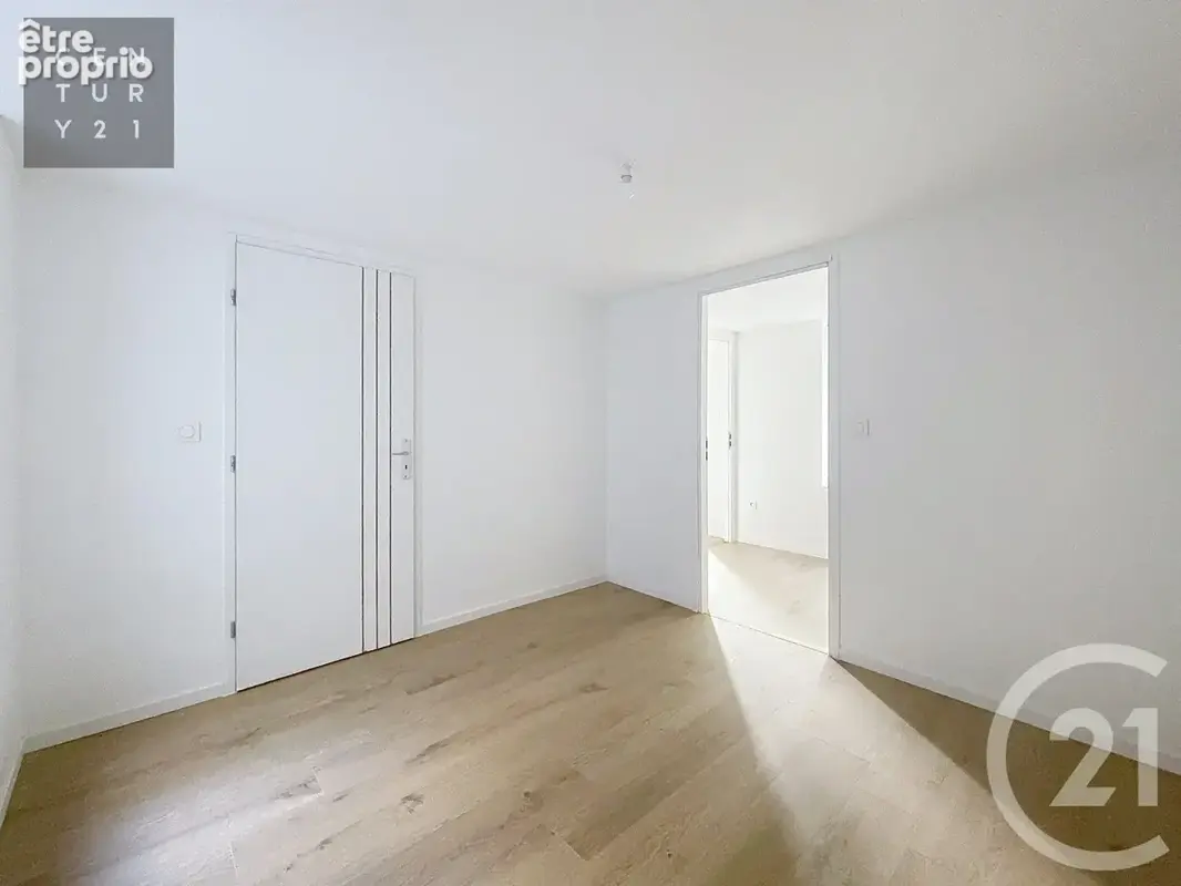 Appartement 4 pièces 69 m² à vendre à Troyes (10000) - photo 5