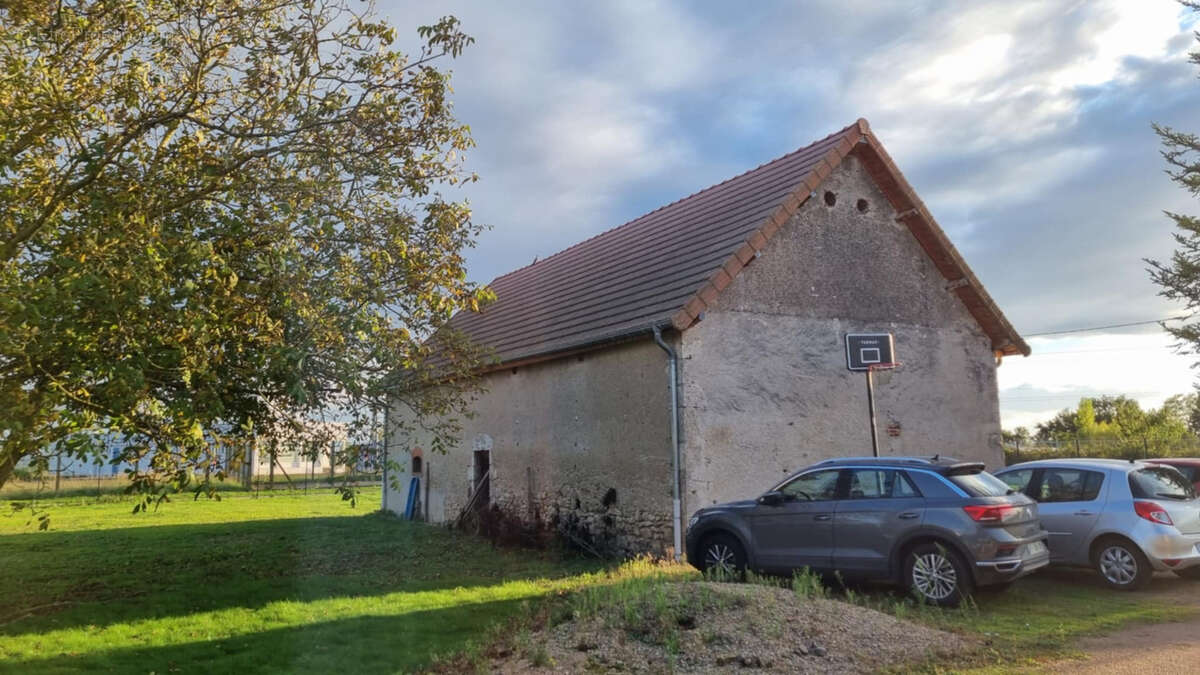 Maison à VARENNES-SUR-ALLIER