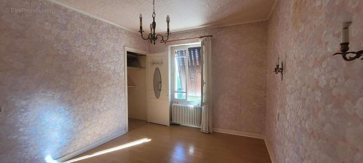 Maison 108 m² à Bourlens  - photo 9