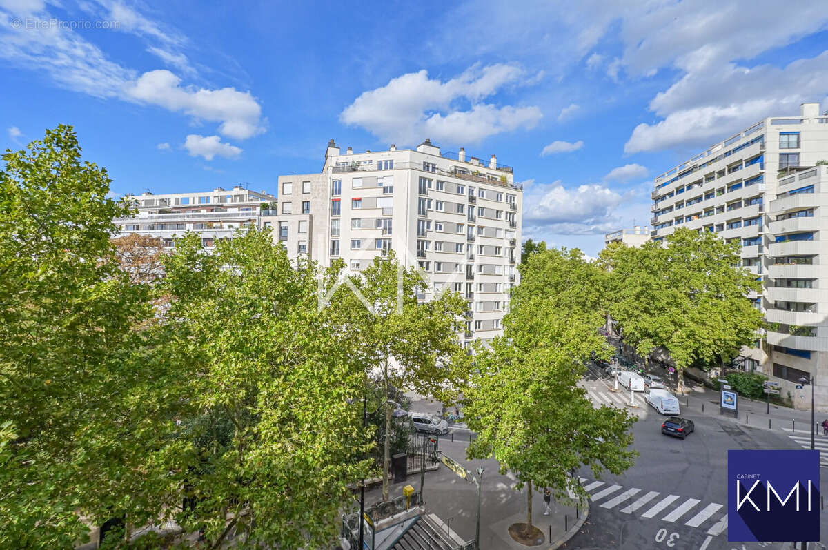 Appartement à PARIS-19E