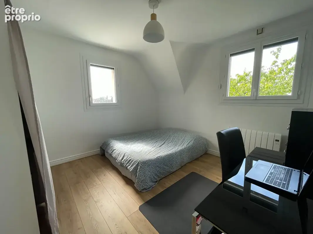 Maison familiale 180 m² - 5 chambres - vie de plain-pied - non mitoyenne - jardin plein soleil - photo 5