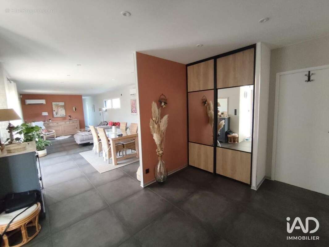 Photo 4 - Maison à COMMELLE-VERNAY