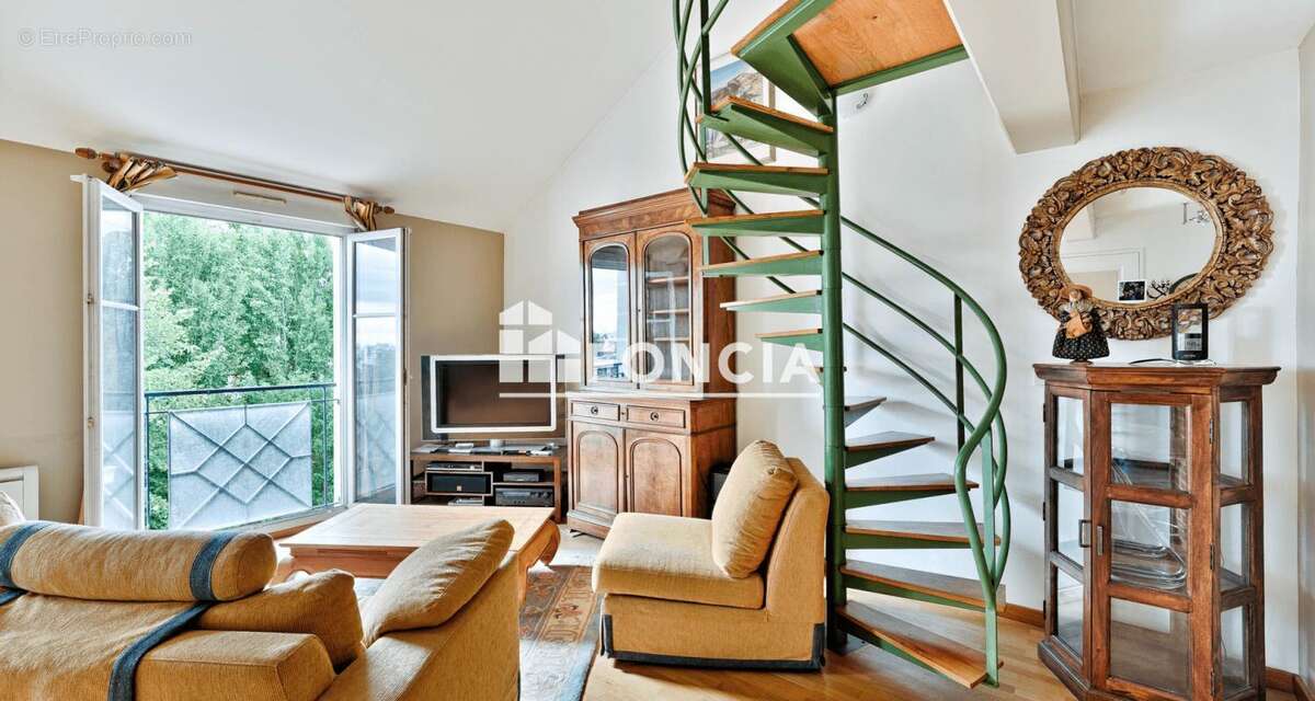 Appartement à LE PLESSIS-ROBINSON