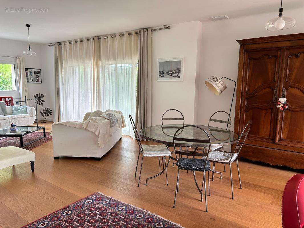 Maison à VAISON-LA-ROMAINE