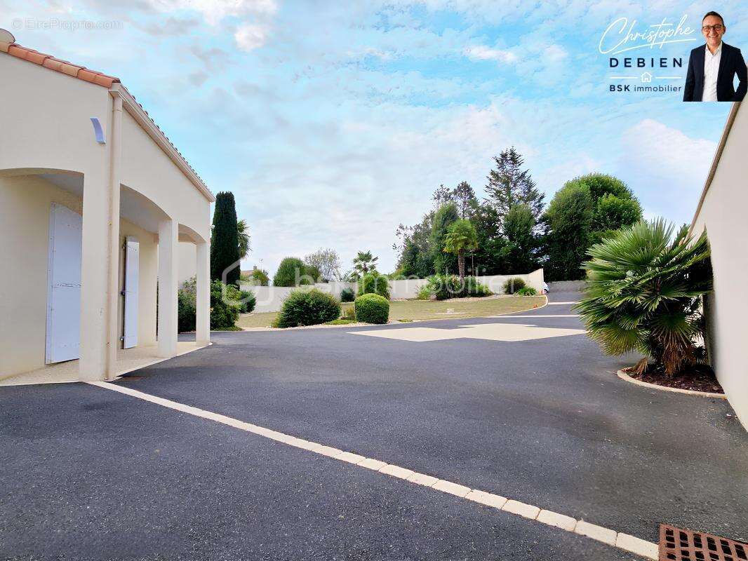 Pavillon 141 m² + studio 24 m² – parcelle constructible 2 592 m² – à moins de 10 minutes de chantonnay – saint-martin-des-noyers - photo 16