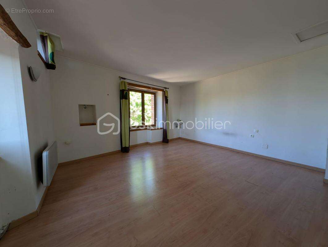 Maison à SAINT-JEAN-DU-PIN