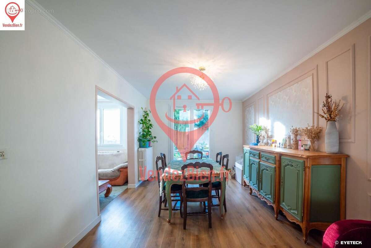 Maison à SAINT-DOULCHARD