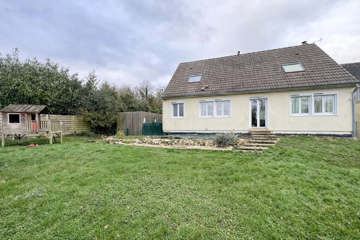 Maison à TOURNAN-EN-BRIE